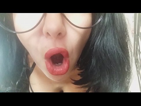 ❤️ ハニー、義理の母が今日は学校に行かせてくれないの...。って、そんなことあるわけないだろ...。 ❤️ ポルノビデオ ❌️❤